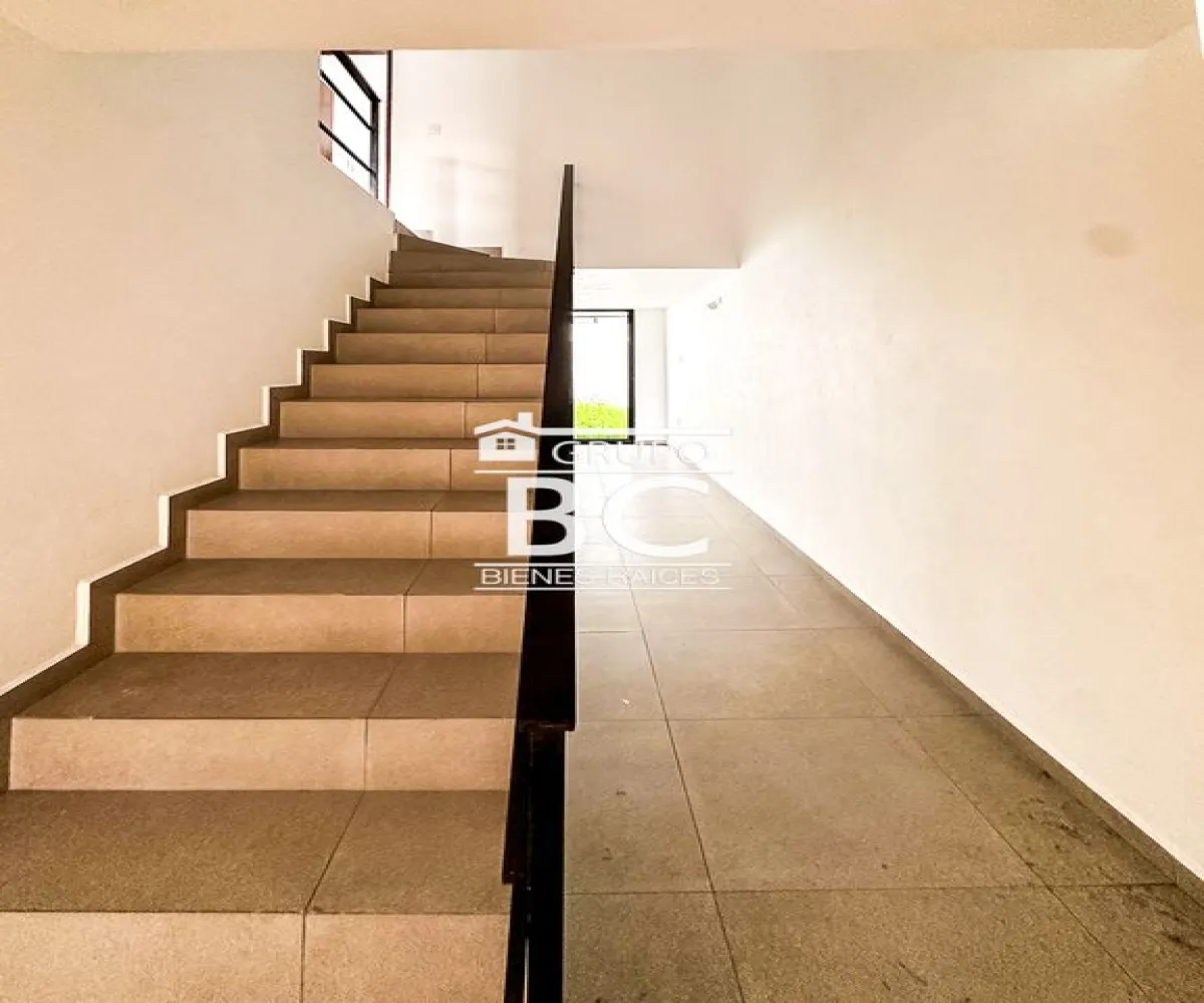 Casa En Venta,san agustin,Avenida Adamar 1185 92, Tlajomulco de Zúñiga, Jalisco 45645, 3 Habitaciones,3 Baños,Avenida Adamar,1,prlYra8