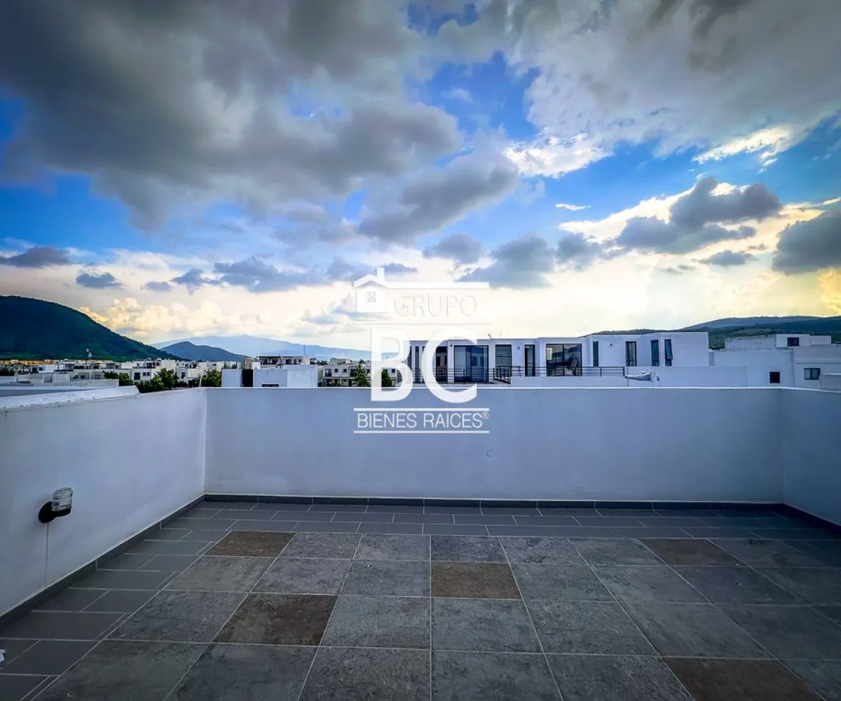 Casa En Venta,san agustin,Avenida Adamar 1185 92, Tlajomulco de Zúñiga, Jalisco 45645, 3 Habitaciones,3 Baños,Avenida Adamar,1,prlYra8