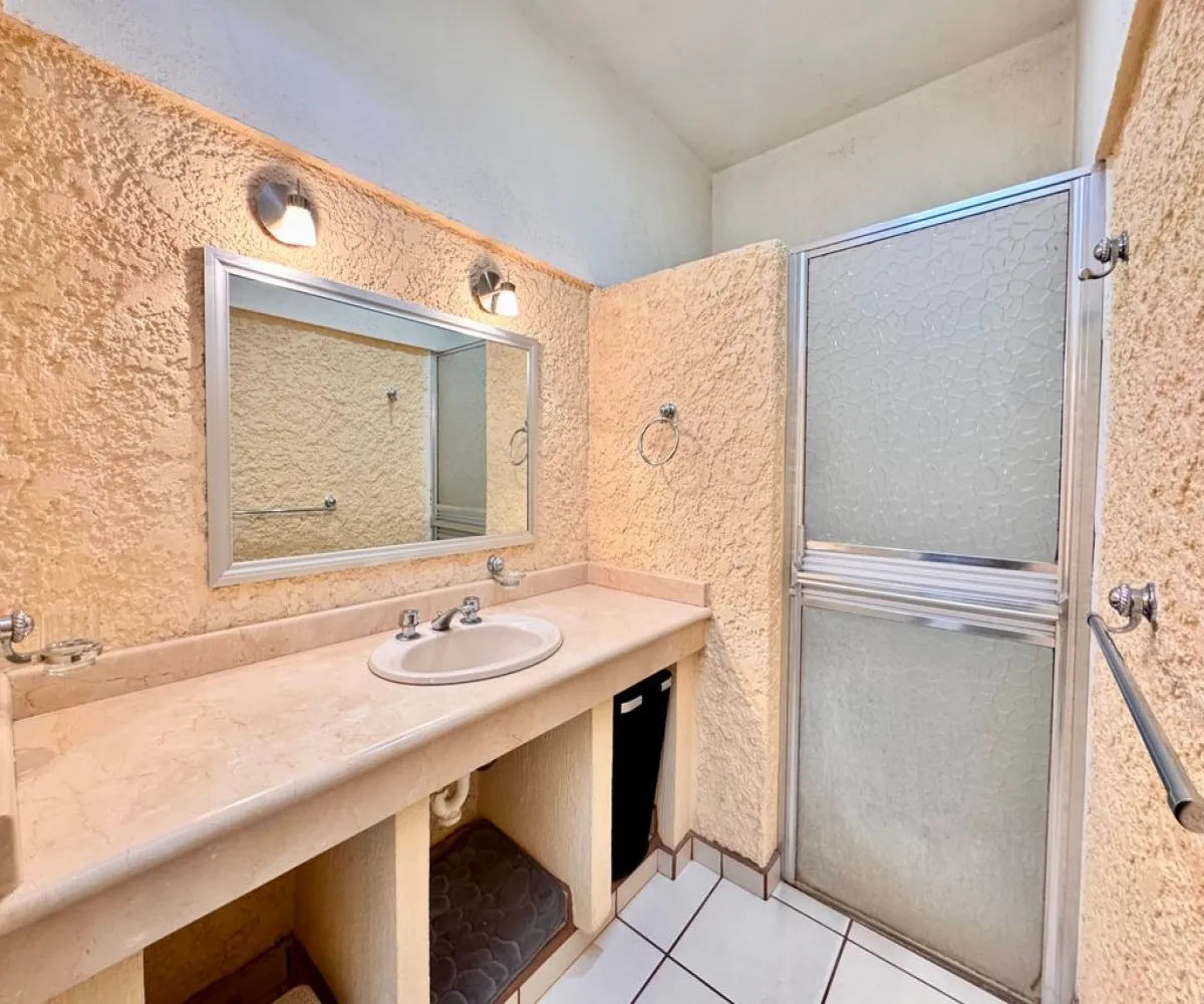 Casa En Venta,Privada Cerrada Matamoros Sur 63, Tlajomulco de Zúñiga, Jalisco 45645, 3 Habitaciones,2 Baños,Privada Cerrada Matamoros Sur,1,p2I84a4