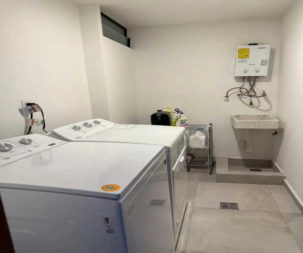 Departamento En Renta,Jardines de la Patria,Avenida Patria 240 702, Zapopan, Jalisco 45110, 1 Cuarto,1 Baño,Avenida Patria,1,pJg2Kv5