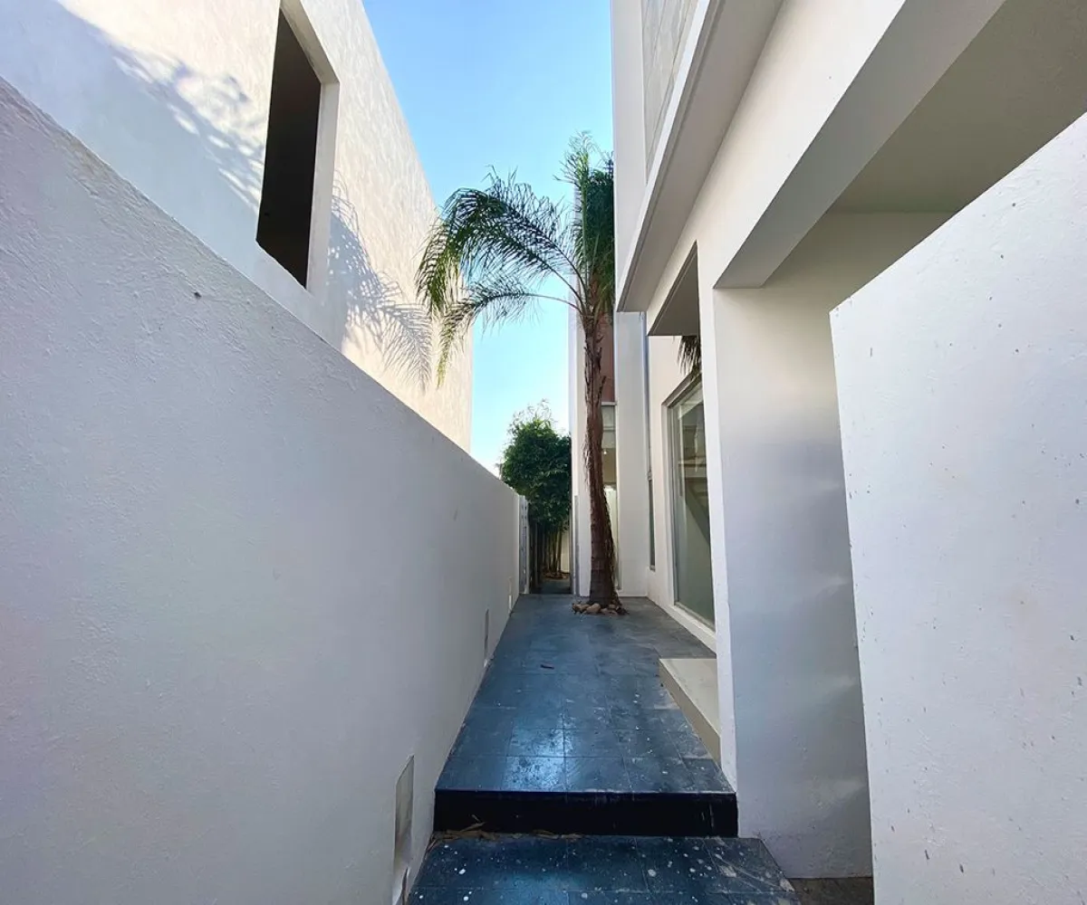 Casa En Renta,Solares Residencial,Avenida Paseo de La Luna 300 21, Zapopan, Jalisco 45019, 3 Habitaciones,2 Baños,Avenida Paseo de La Luna,1,pigjddQ