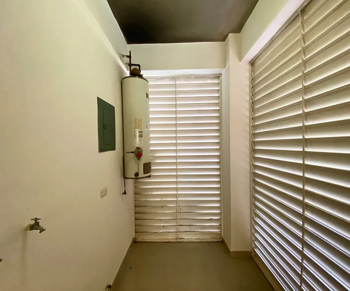 Casa En Renta,Solares Residencial,Avenida Paseo de La Luna 300 21, Zapopan, Jalisco 45019, 3 Habitaciones,2 Baños,Avenida Paseo de La Luna,1,pigjddQ