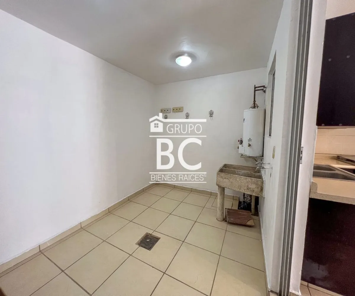 Casa En Venta,El Fortín,Calle héroico colegio militar 3435 46, Zapopan, Jalisco 45066, 3 Habitaciones,1 Baño,Calle héroico colegio militar,2,pXFo260