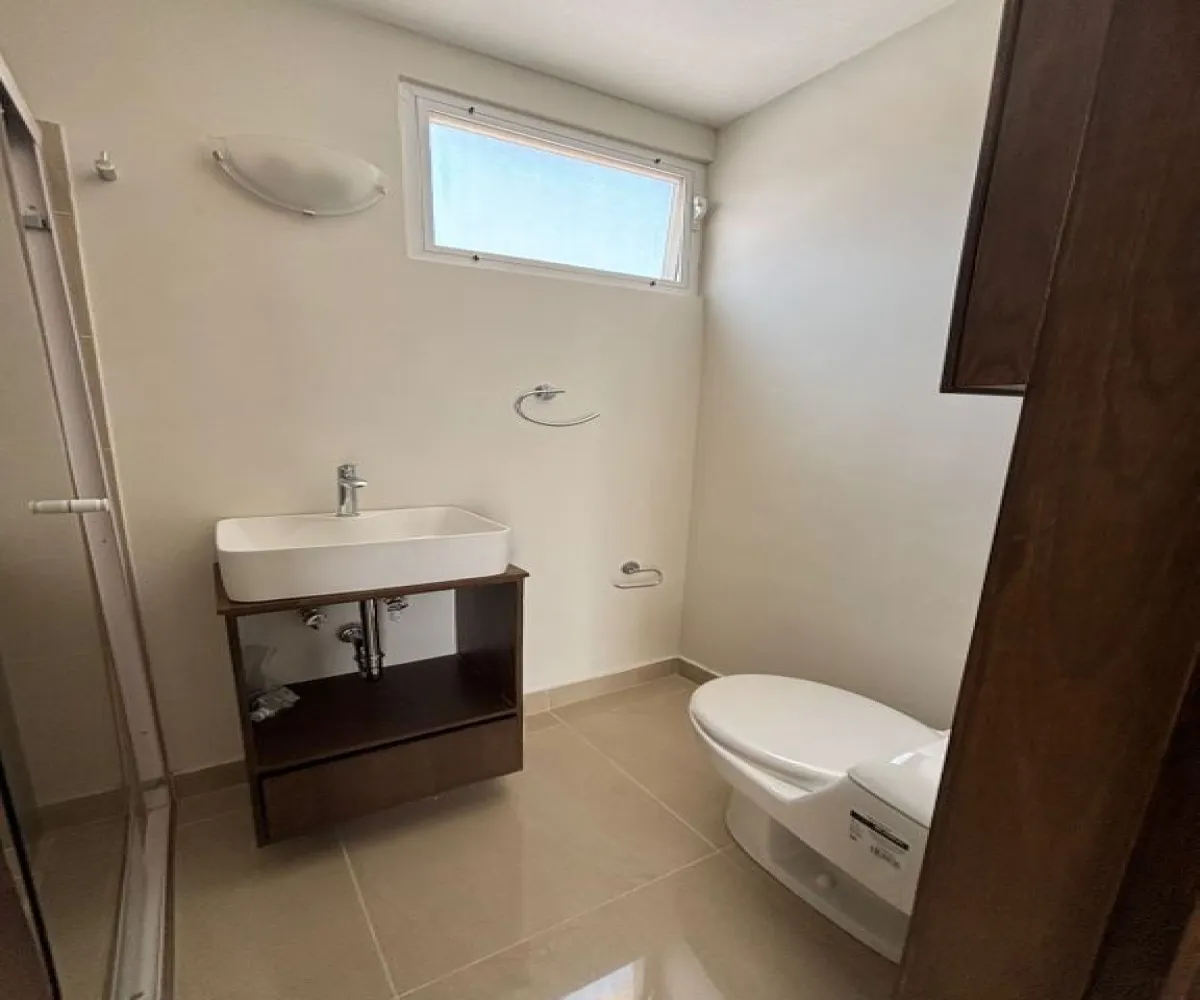 Casa En Venta,Atlas,Río Ameca 2088, Guadalajara, Jalisco 44870, 4 Habitaciones,3 Baños,Río Ameca,2,p174aqA