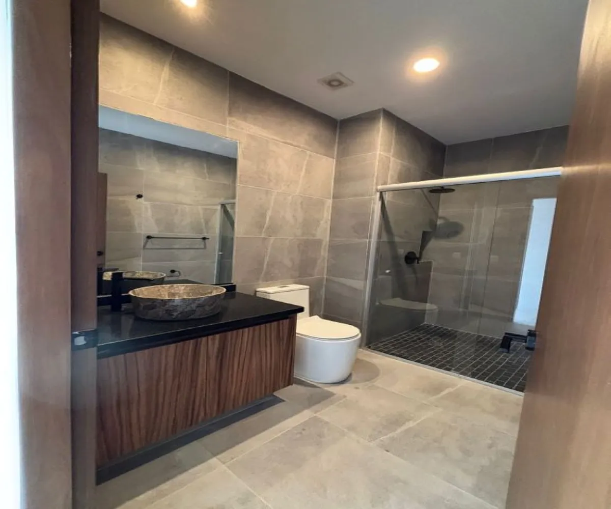 Departamento En Venta,Fracc Puerta De Hierro,Avenida Juan Palomar y Arias 200 14, Zapopan, Jalisco 45116, 2 Habitaciones,2 Baños,Avenida Juan Palomar y Arias,1,pnNzWlj