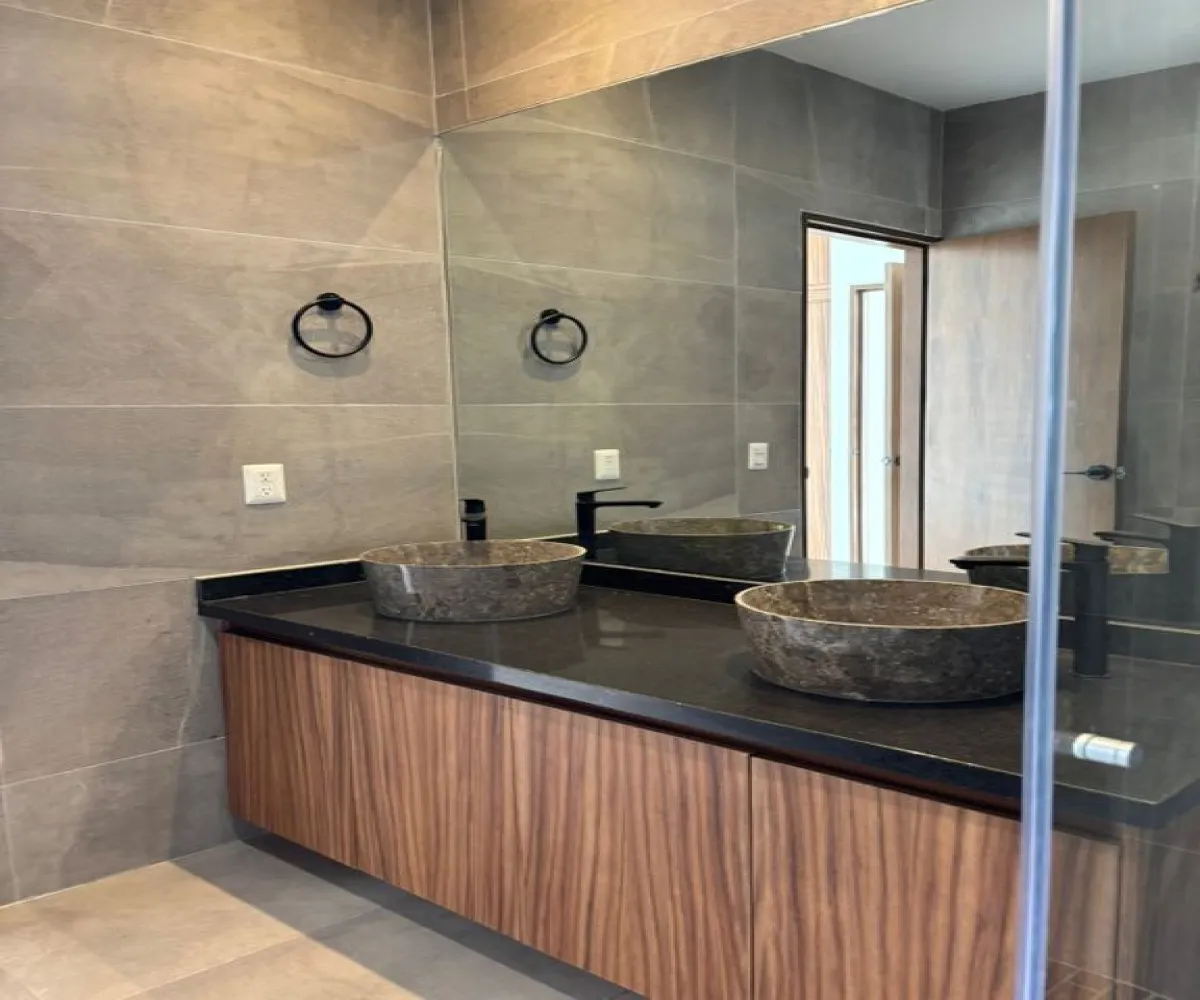 Departamento En Venta,Fracc Puerta De Hierro,Avenida Juan Palomar y Arias 200 14, Zapopan, Jalisco 45116, 2 Habitaciones,2 Baños,Avenida Juan Palomar y Arias,1,pnNzWlj