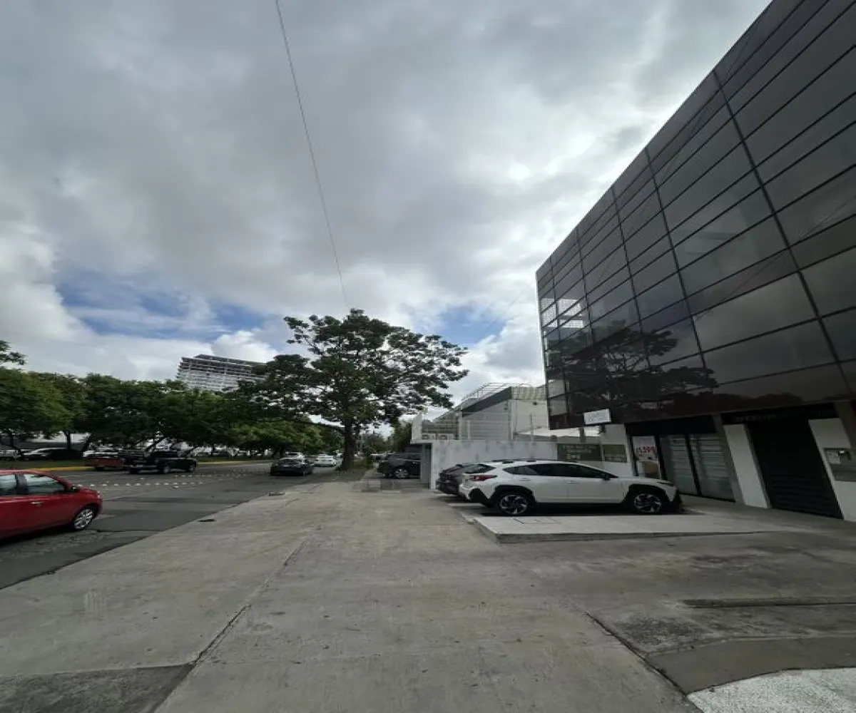 Edificio En Venta,Lomas del Country,Avenida Circunvalación Jorge Álvarez del Castillo 1206, Guadalajara, Jalisco 44610,6 Baños,Avenida Circunvalación Jorge Álvarez del Castillo,1,pvMNkzb