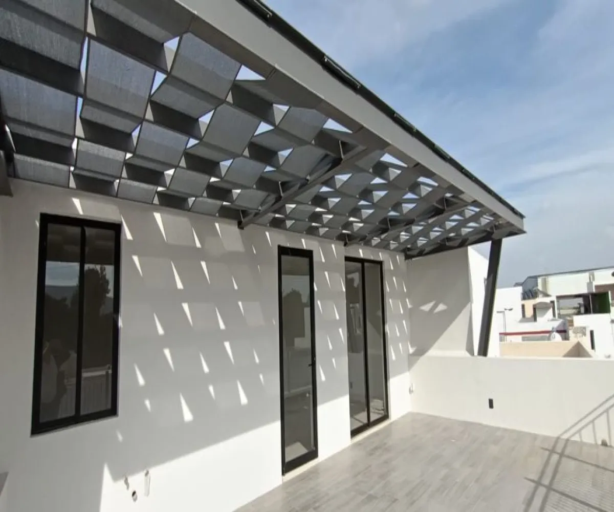 Casa En Venta,Santillana,Avenida Paseo de La Luna coto 2 C21, Zapopan, Jalisco 45019, 5 Habitaciones,5 Baños,Avenida Paseo de La Luna,3,pC4X1SN