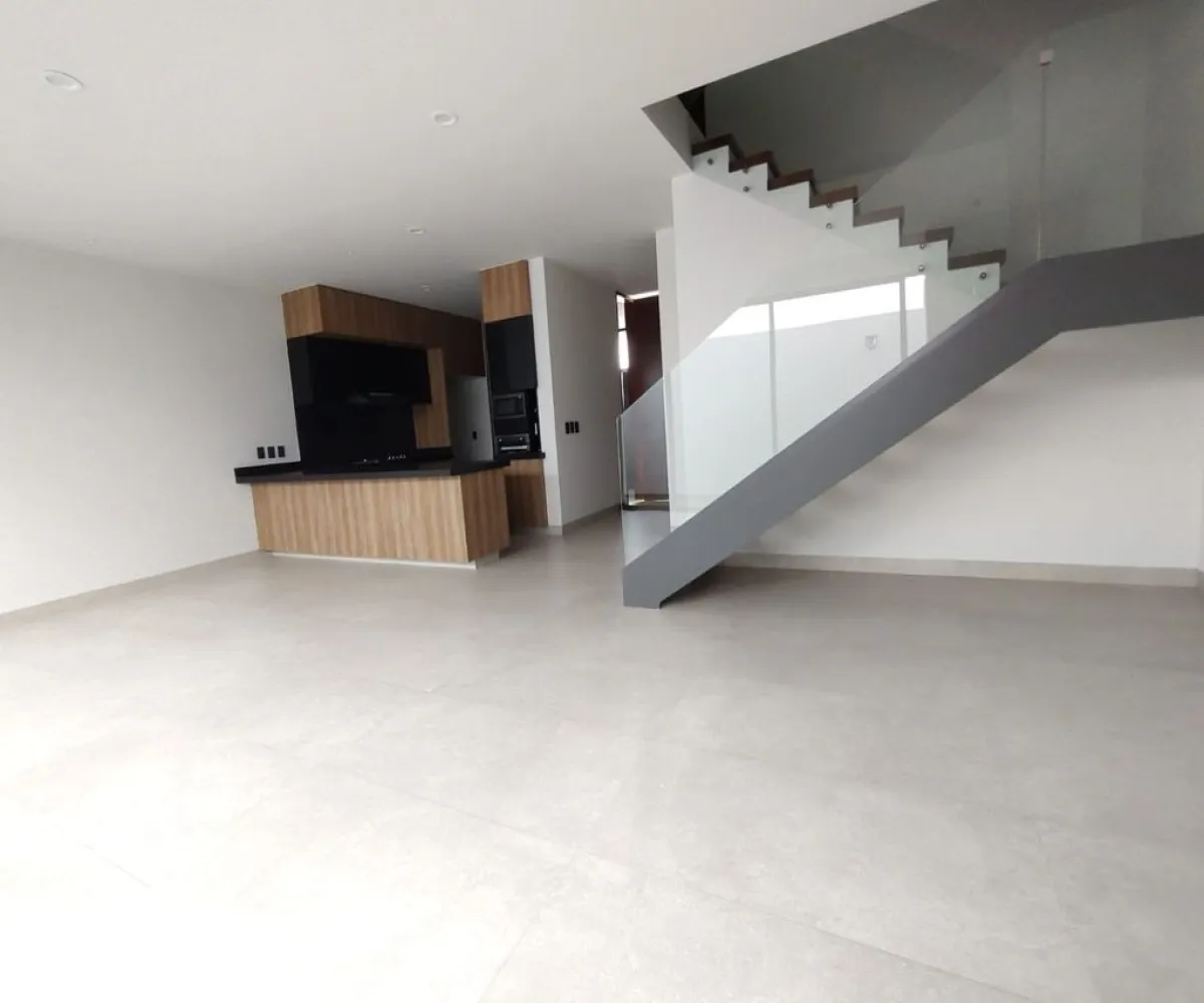 Casa En Venta,Santillana,Avenida Paseo de La Luna coto 2 C21, Zapopan, Jalisco 45019, 5 Habitaciones,5 Baños,Avenida Paseo de La Luna,3,pC4X1SN