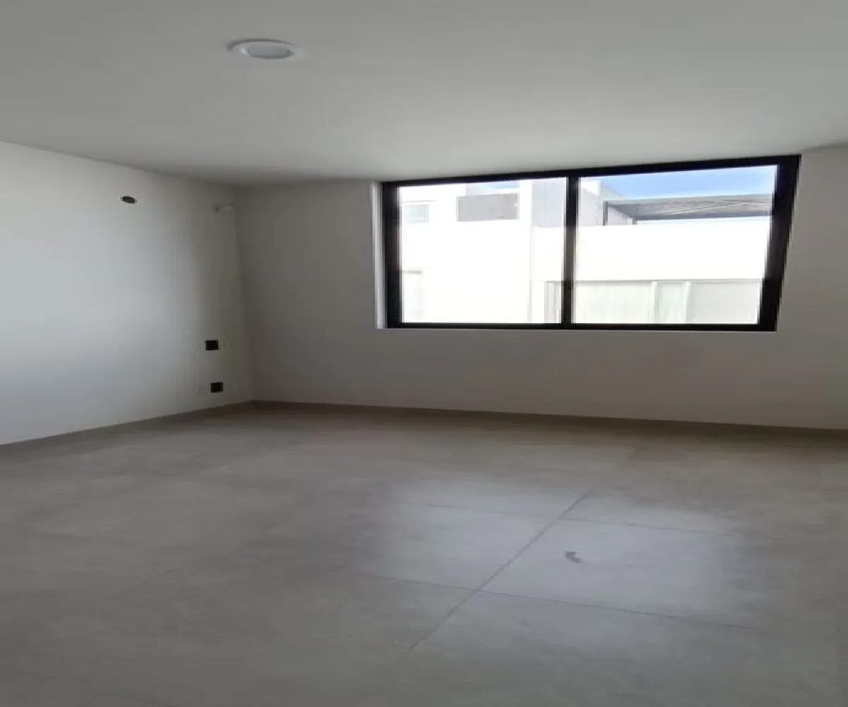 Casa En Venta,Santillana,Avenida Paseo de La Luna coto 2 C21, Zapopan, Jalisco 45019, 5 Habitaciones,5 Baños,Avenida Paseo de La Luna,3,pC4X1SN