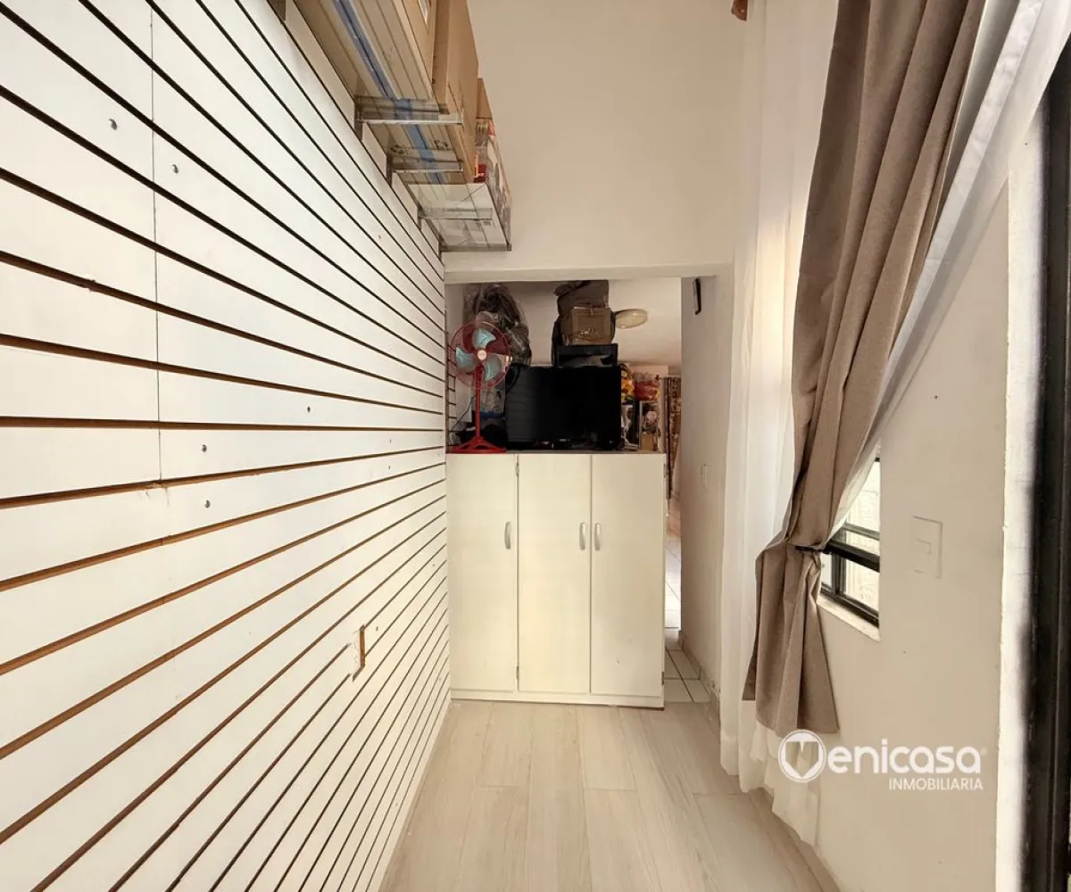 Casa En Venta,Parques de Santa María,Calle Bahía de Pelícanos 1, San Pedro Tlaquepaque, Jalisco 45609, 2 Habitaciones,1 Baño,Calle Bahía de Pelícanos,1,p0WuxGz