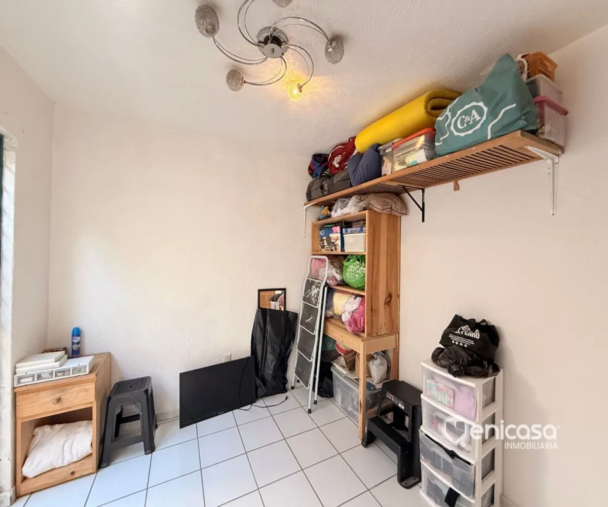 Casa En Venta,Parques de Santa María,Calle Bahía de Pelícanos 1, San Pedro Tlaquepaque, Jalisco 45609, 2 Habitaciones,1 Baño,Calle Bahía de Pelícanos,1,p0WuxGz