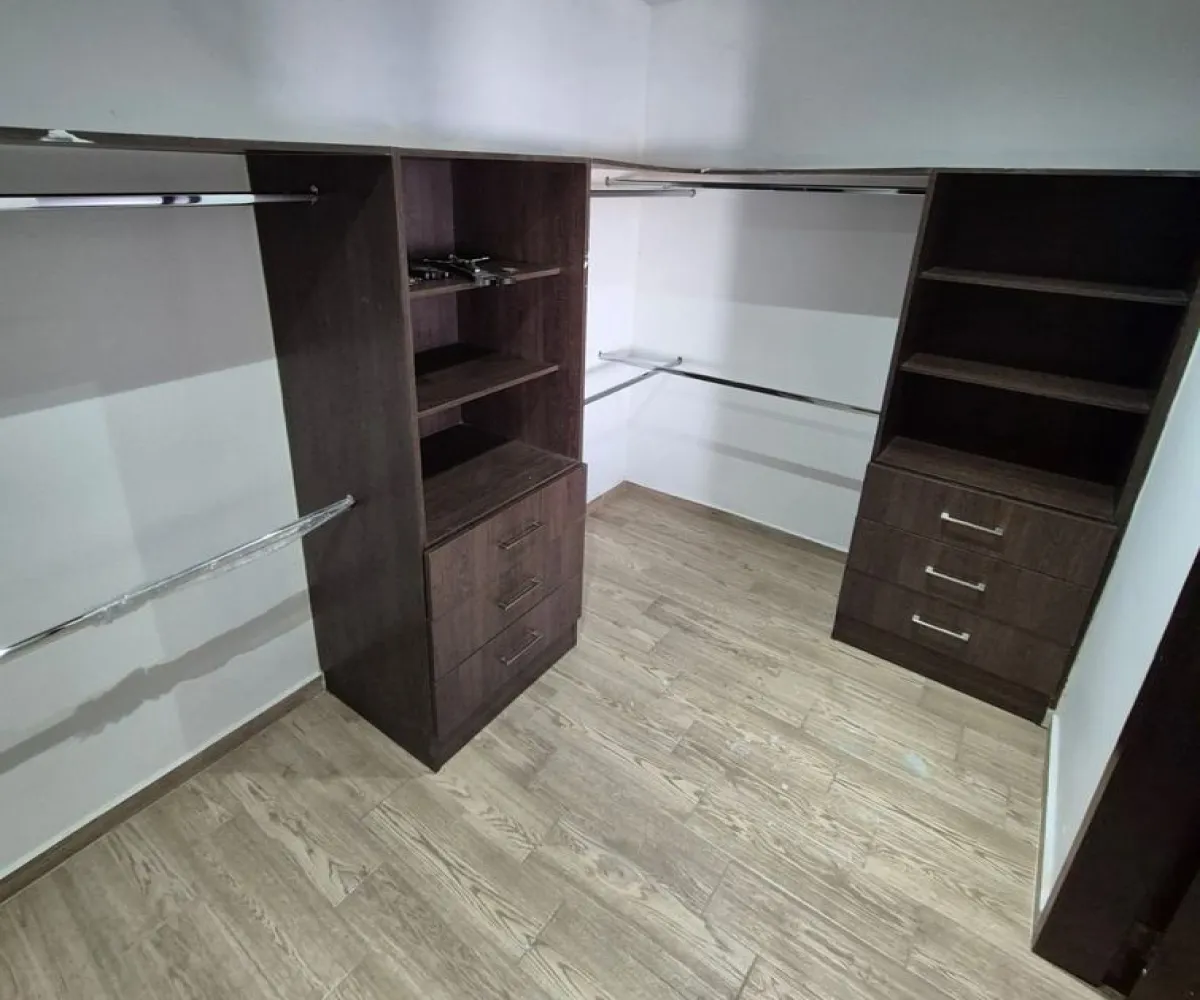 Casa En Venta,Los Robles,Avenida Doctor Angel Leaño 1305, Zapopan, Jalisco 45134, 3 Habitaciones,3 Baños,Avenida Doctor Angel Leaño,3,pu9dQtf