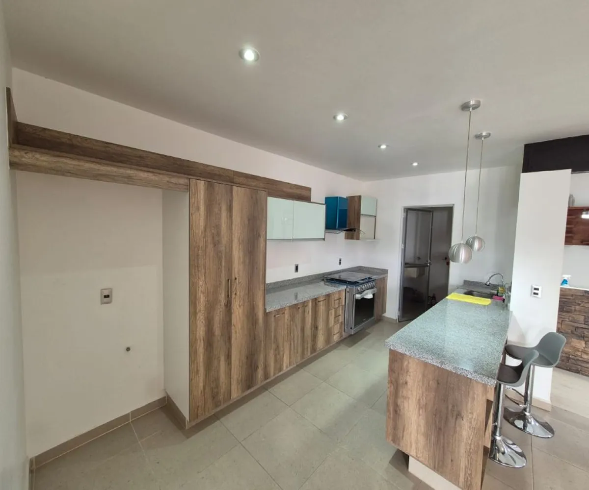 Casa En Venta,Los Robles,Avenida Doctor Angel Leaño 1305, Zapopan, Jalisco 45134, 3 Habitaciones,3 Baños,Avenida Doctor Angel Leaño,3,pu9dQtf