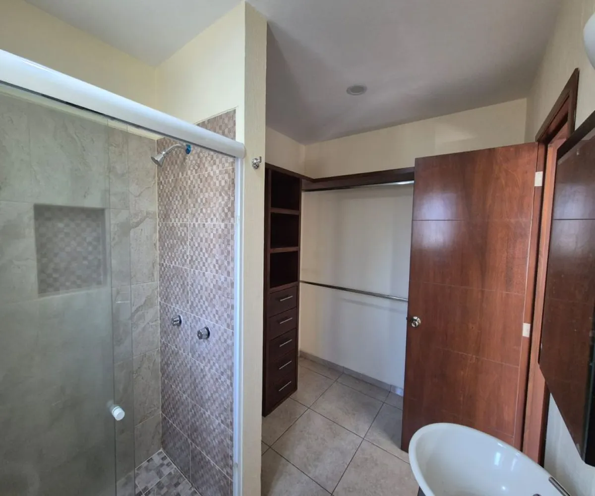 Casa En Venta,Las Varitas,cam. Las varitas S/N, San Pedro Tlaquepaque, Jalisco 45650, 3 Habitaciones,2 Baños,cam. Las varitas,1,pLhz6xm