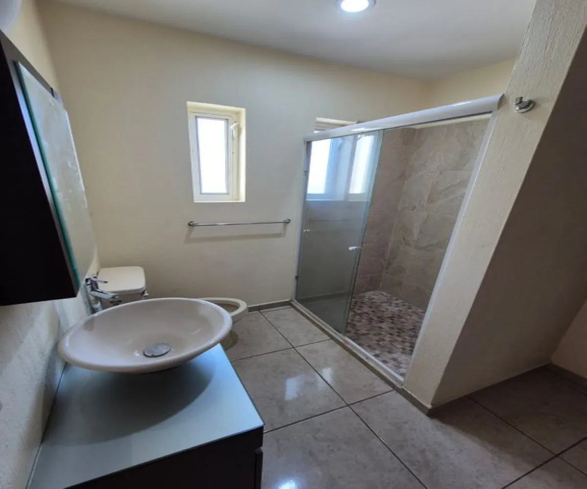 Casa En Venta,Las Varitas,cam. Las varitas S/N, San Pedro Tlaquepaque, Jalisco 45650, 3 Habitaciones,2 Baños,cam. Las varitas,1,pLhz6xm