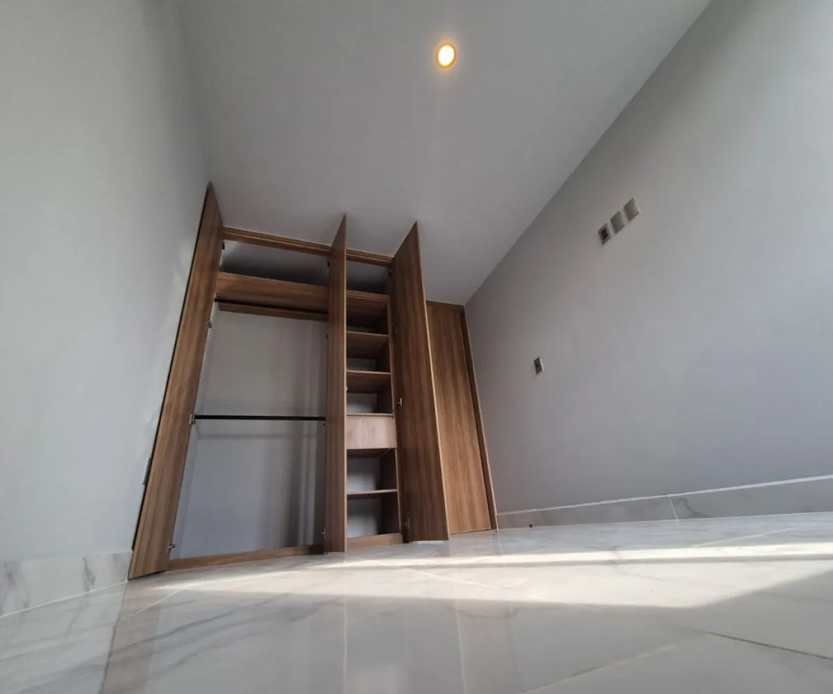 Casa En Venta,Fracc. Residencial Paraíso ,Blvrd. Bosques de Sta. Anita S/N, Tlajomulco de Zúñiga, Jalisco 45640, 3 Habitaciones,2 Baños,Blvrd. Bosques de Sta. Anita,2,pzouN4o