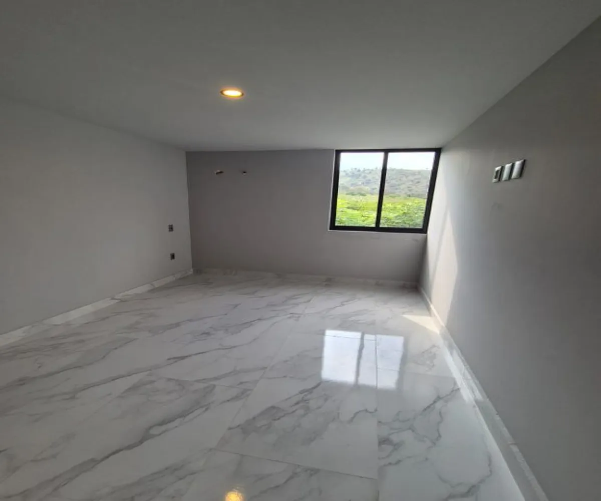 Casa En Venta,Fracc. Residencial Paraíso ,Blvrd. Bosques de Sta. Anita S/N, Tlajomulco de Zúñiga, Jalisco 45640, 3 Habitaciones,2 Baños,Blvrd. Bosques de Sta. Anita,2,pzouN4o