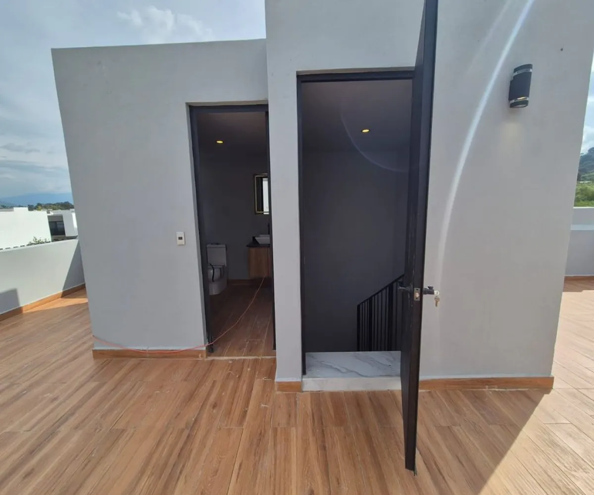 Casa En Venta,Fracc. Residencial Paraíso ,Blvrd. Bosques de Sta. Anita S/N, Tlajomulco de Zúñiga, Jalisco 45640, 3 Habitaciones,2 Baños,Blvrd. Bosques de Sta. Anita,2,pzouN4o