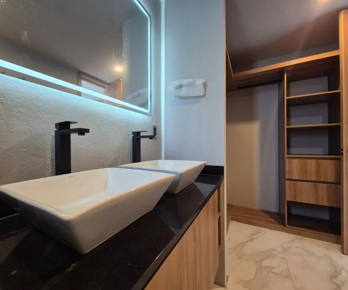 Casa En Venta,Fracc. Residencial Paraíso ,Blvrd. Bosques de Sta. Anita S/N, Tlajomulco de Zúñiga, Jalisco 45640, 3 Habitaciones,2 Baños,Blvrd. Bosques de Sta. Anita,2,pzouN4o