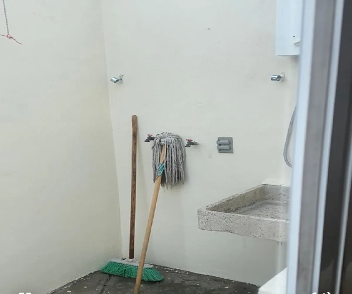 Departamento En Venta,Lomas del Paraíso ÌII,Volcán Paricutín S/N, Guadalajara, Jalisco 44250, 2 Habitaciones,1 Baño,Volcán Paricutín,1,pRci28e