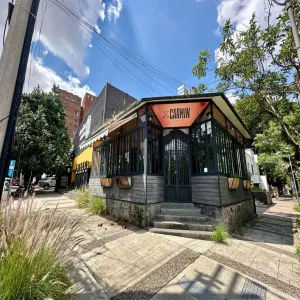 Local En Renta,Arcos Vallarta,Calle Francisco Javier Gamboa 200, Guadalajara, Jalisco 44130,4 Baños,Calle Francisco Javier Gamboa,1,pSFpNCi