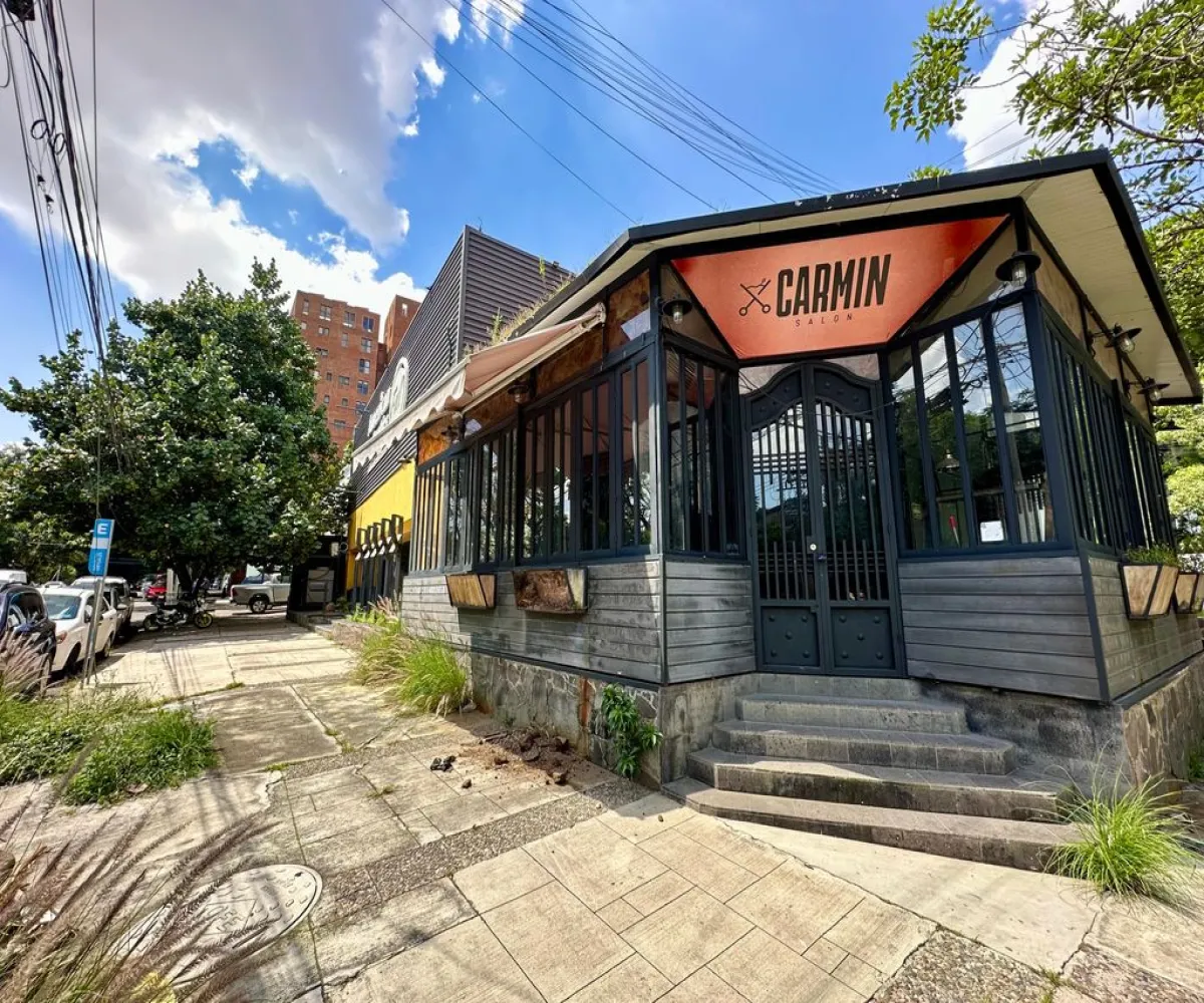 Local En Renta,Arcos Vallarta,Calle Francisco Javier Gamboa 200, Guadalajara, Jalisco 44130,4 Baños,Calle Francisco Javier Gamboa,1,pSFpNCi