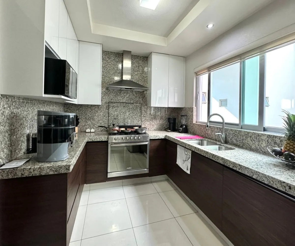 Departamento En Venta,Royal Country,Avenida Juan Palomar y Arias 600 243, Zapopan, Jalisco 45116, 3 Habitaciones,4 Baños,Avenida Juan Palomar y Arias,1,pMBJcOS