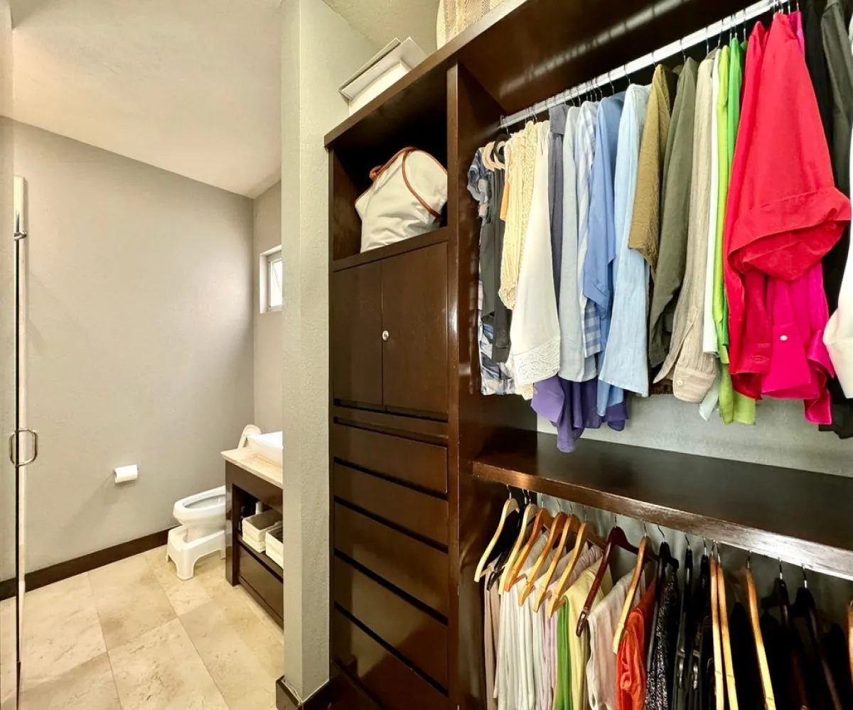 Departamento En Venta,Royal Country,Avenida Juan Palomar y Arias 600 243, Zapopan, Jalisco 45116, 3 Habitaciones,4 Baños,Avenida Juan Palomar y Arias,1,pMBJcOS