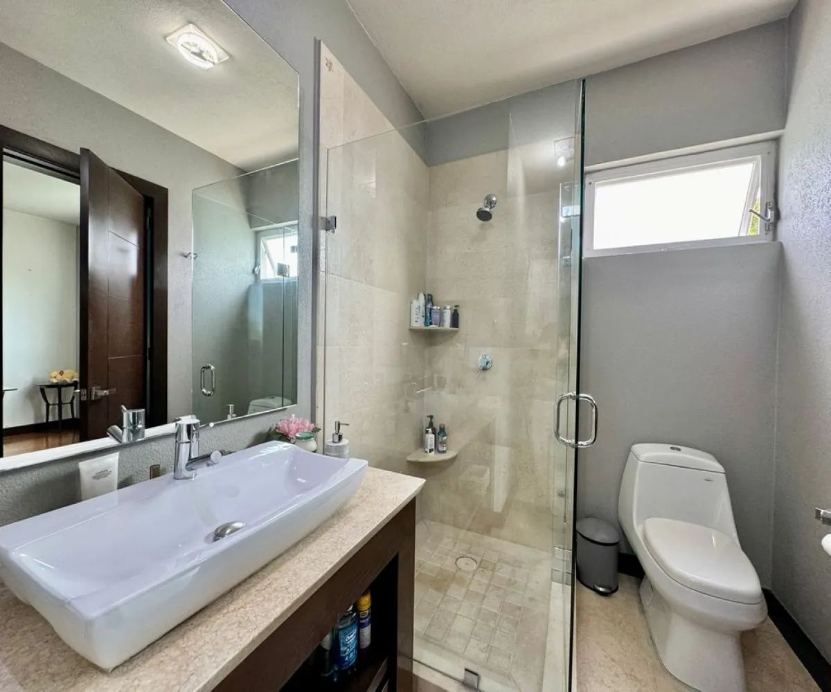 Departamento En Venta,Royal Country,Avenida Juan Palomar y Arias 600 243, Zapopan, Jalisco 45116, 3 Habitaciones,4 Baños,Avenida Juan Palomar y Arias,1,pMBJcOS