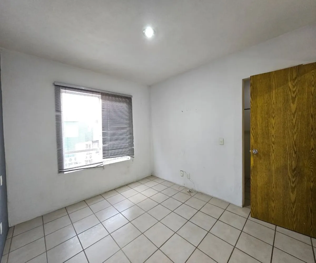 Casa En Venta,Parques de Tesistan ,Calle Fray Junípero Serra 781 48, Zapopan, Jalisco 45200, 3 Habitaciones,3 Baños,Calle Fray Junípero Serra,1,pOnY8X5