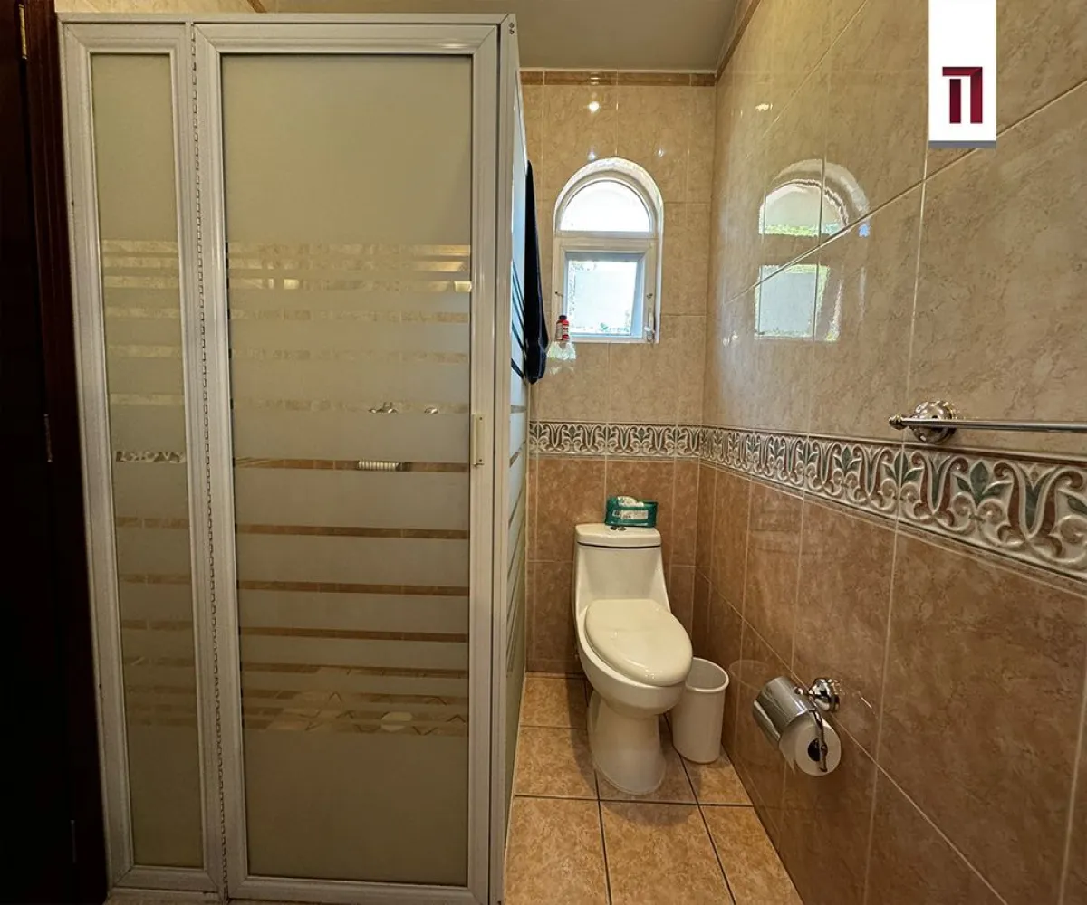 Casa En Venta,Bugambilias,Azaleas 528, Zapopan, Jalisco 45238, 4 Habitaciones,4 Baños,Azaleas ,2,pKFP2SJ