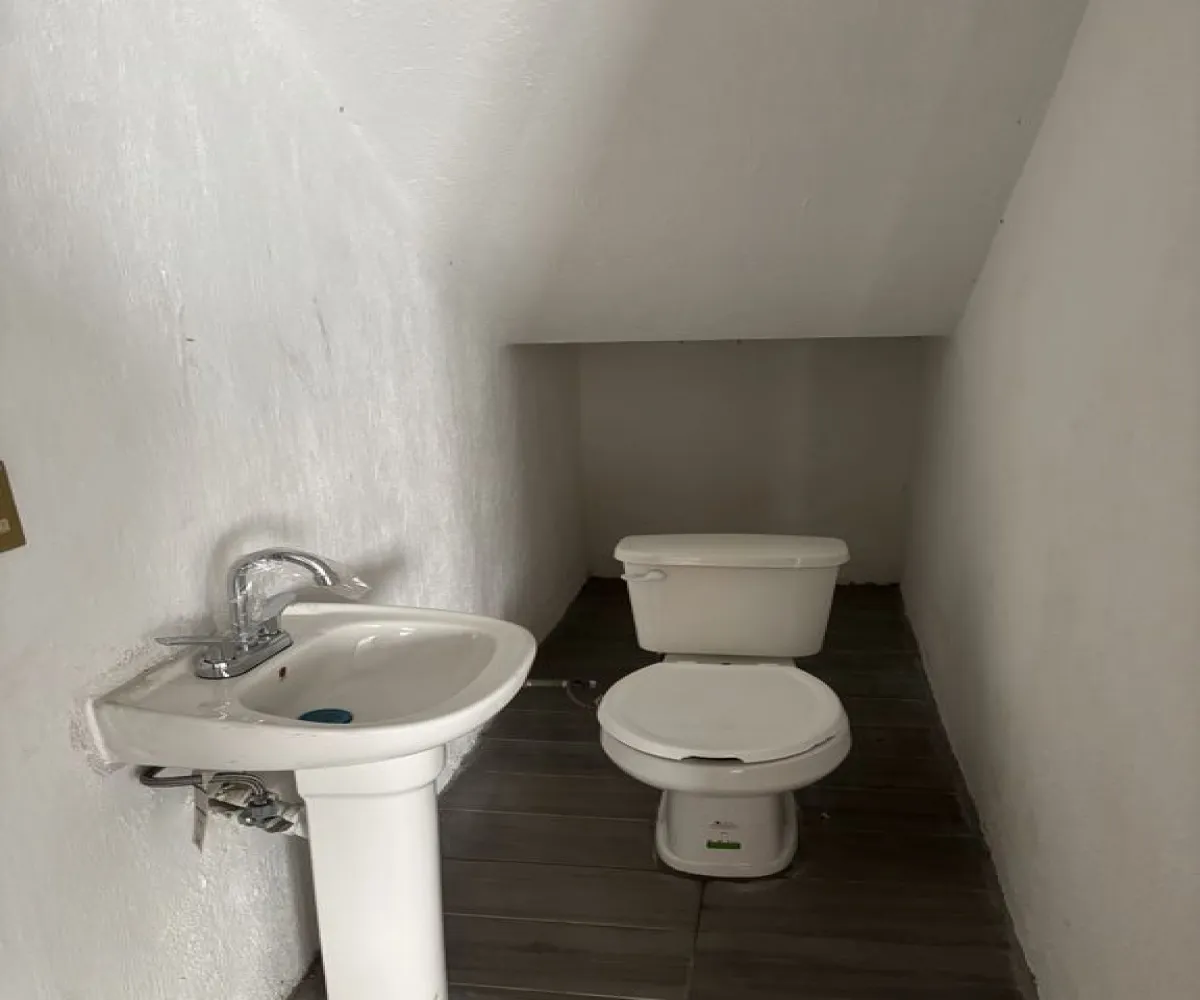 Casa En Venta,La Guadalupana,Calzada Federalismo 2116, Guadalajara, Jalisco 44220, 2 Habitaciones,1 Baño,Calzada Federalismo,2,pNM5OAm