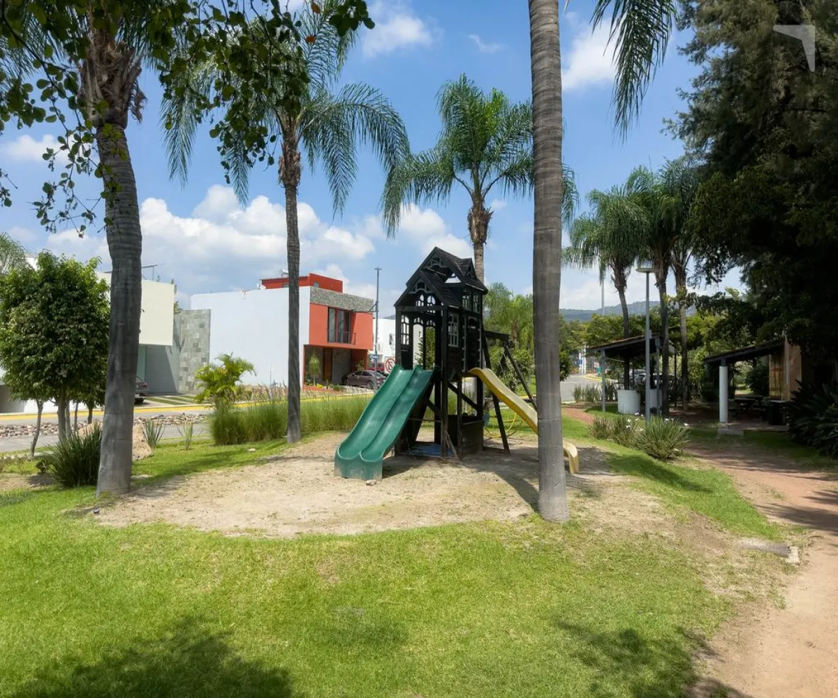 Terreno En Venta,Sendero de las Moras,Vista a la Montaña 22-27 coto 2, Tlajomulco de Zúñiga, Jalisco 45640,Vista a la Montaña,pqMbXOk