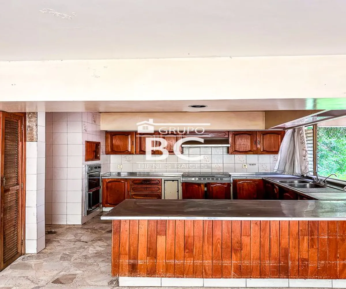 Casa En Venta,Lomas de Guevara,Avenida Manuel Acuña 2704, Guadalajara, Jalisco 44657, 4 Habitaciones,4 Baños,Avenida Manuel Acuña,1,puhAXnd