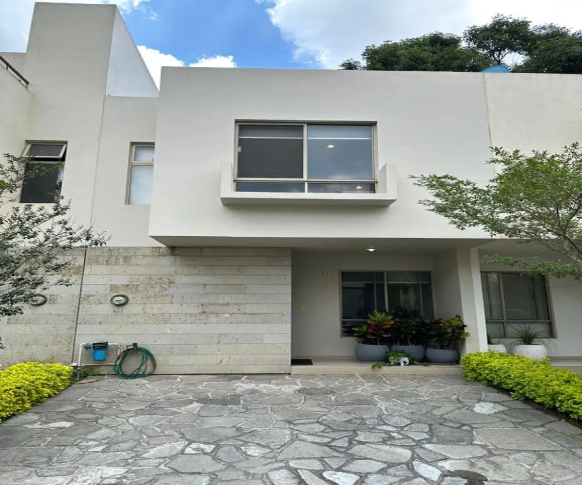 Casa En Venta,El Triángulo,Calle Atotonilco 555, Nuevo México, Jalisco 45138, 2 Habitaciones,2 Baños,Calle Atotonilco,1,ppJHnuT