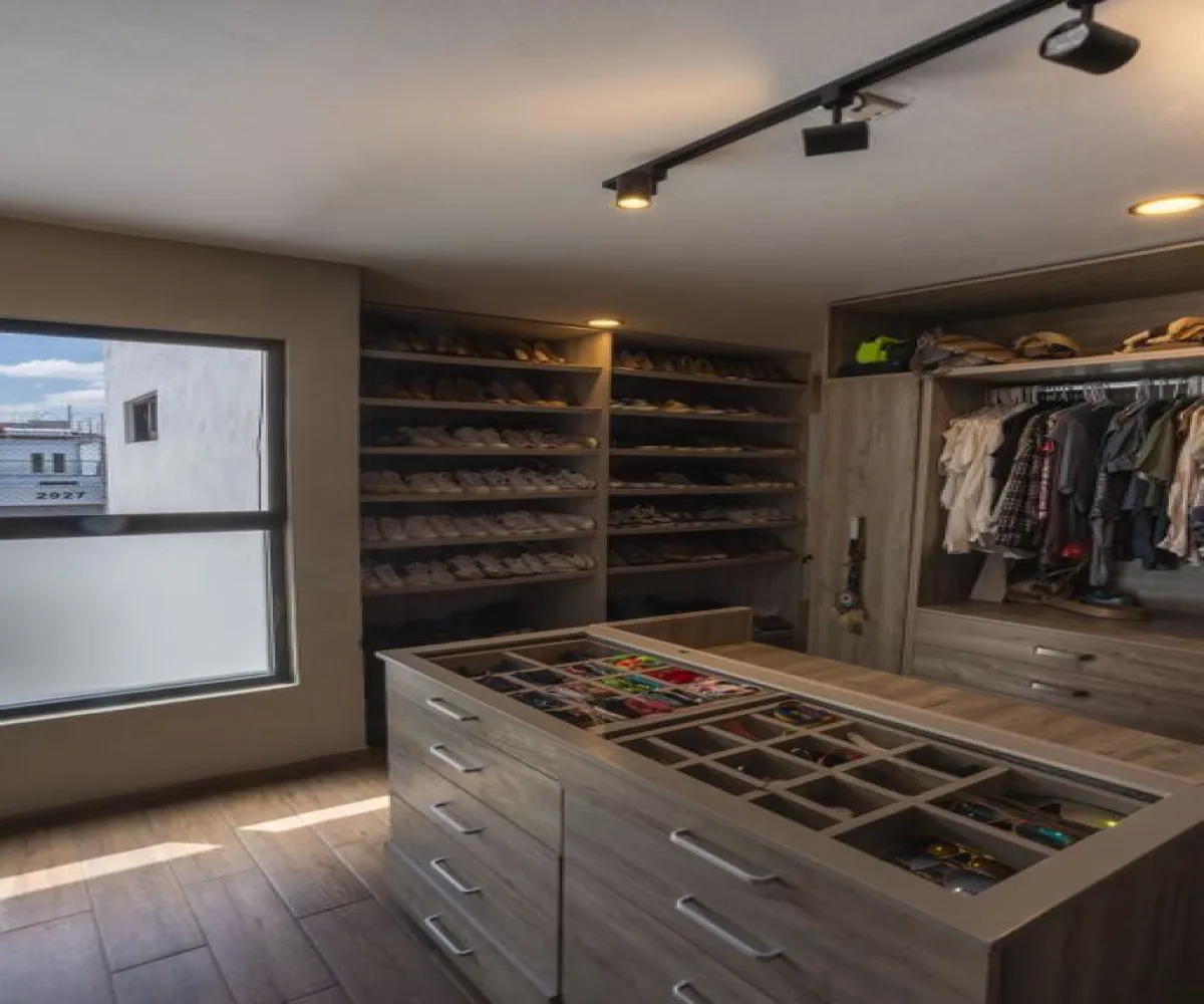 Casa En Venta,Victoria,Turmalina 2932, Zapopan, Jalisco 45089, 3 Habitaciones,3 Baños,Turmalina,2,pgd499F