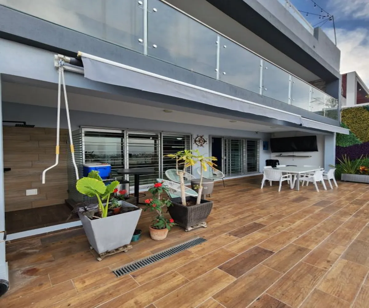 Casa En Venta,Cerro del Tesoro,Vista a La Lejanía 1750, San Pedro Tlaquepaque, Jalisco 45608, 4 Habitaciones,4 Baños,Vista a La Lejanía,1,pHgDHvy