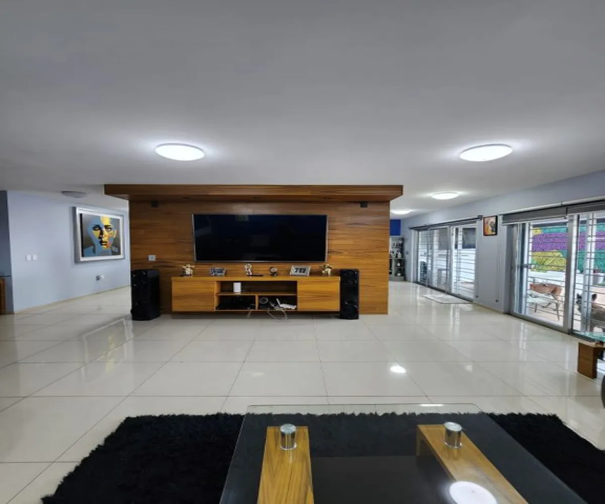 Casa En Venta,Cerro del Tesoro,Vista a La Lejanía 1750, San Pedro Tlaquepaque, Jalisco 45608, 4 Habitaciones,4 Baños,Vista a La Lejanía,1,pHgDHvy