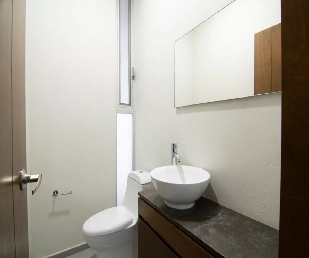 Casa En Venta,Casa Fuerte,Paseo la Torre 55, Tlajomulco de Zúñiga, Jalisco 45645, 1 Cuarto,1 Baño,Paseo la Torre,1,pDnUUyN