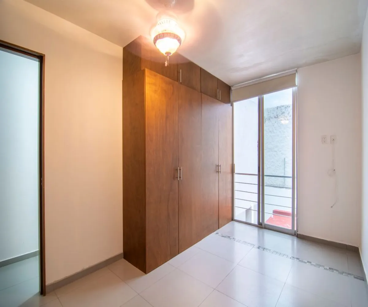 Casa En Venta,Casa Fuerte,Paseo la Torre 55, Tlajomulco de Zúñiga, Jalisco 45645, 1 Cuarto,1 Baño,Paseo la Torre,1,pDnUUyN