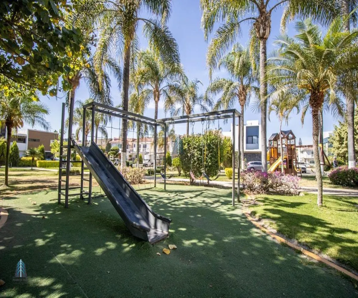 Casa En Venta,La Tijera,Calle Merced 152, Tlajomulco de Zúñiga, Jalisco 45645, 5 Habitaciones,4 Baños,Calle Merced,2,pICbiNG