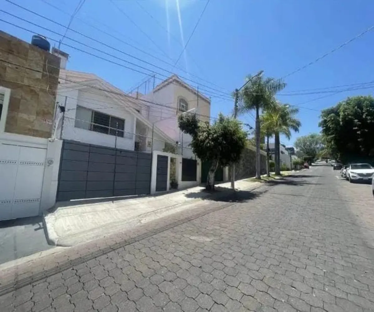 Casa En Renta,Lomas del Valle,Calle Rinconada de la Orquídea 566, Guadalajara, Jalisco 44670, 3 Habitaciones,2 Baños,Calle Rinconada de la Orquídea,1,p3lpxtG