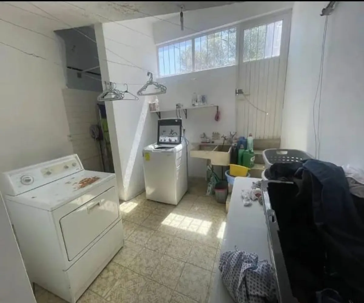 Casa En Renta,Lomas del Valle,Calle Rinconada de la Orquídea 566, Guadalajara, Jalisco 44670, 3 Habitaciones,2 Baños,Calle Rinconada de la Orquídea,1,p3lpxtG