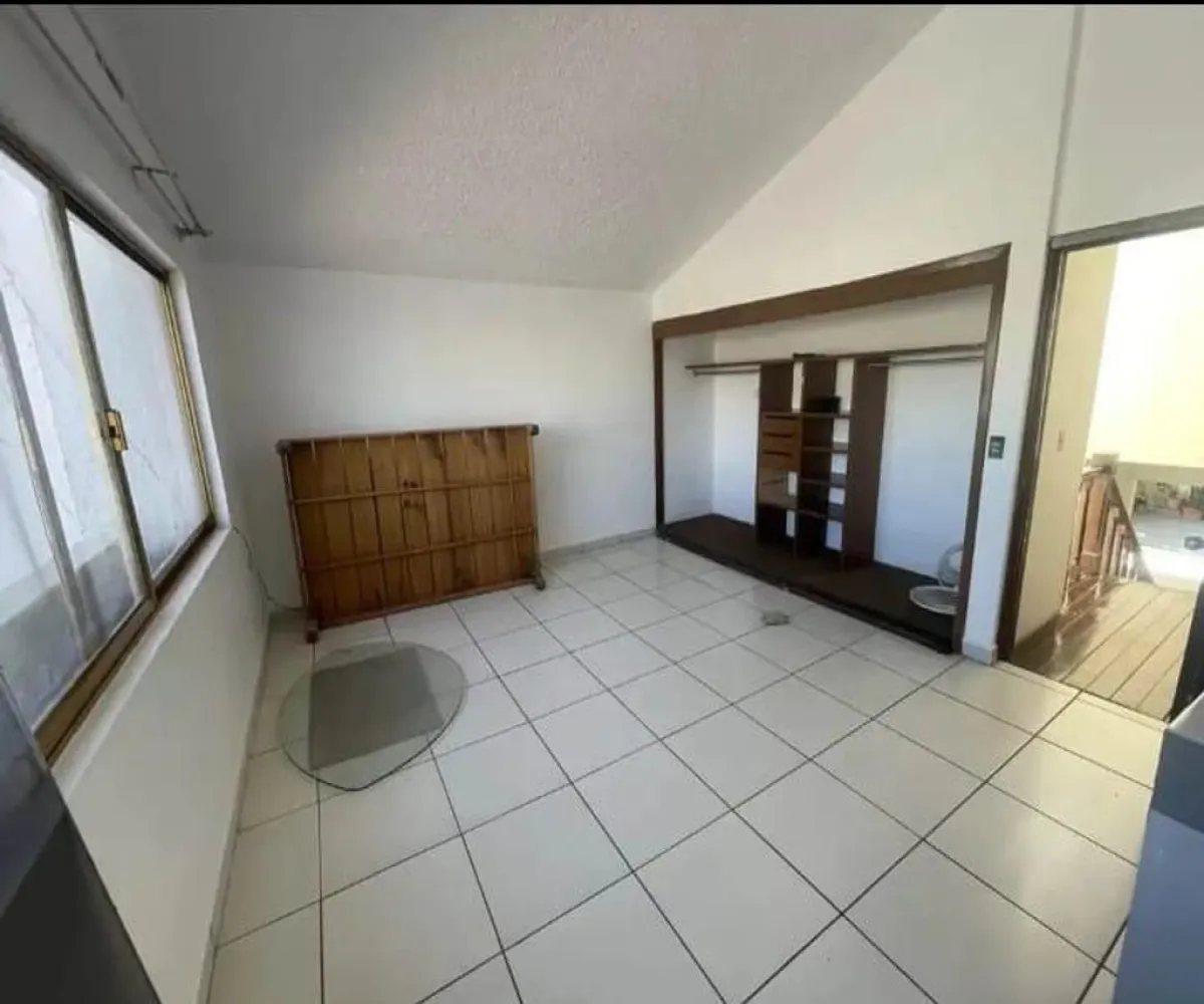 Casa En Renta,Lomas del Valle,Calle Rinconada de la Orquídea 566, Guadalajara, Jalisco 44670, 3 Habitaciones,2 Baños,Calle Rinconada de la Orquídea,1,p3lpxtG