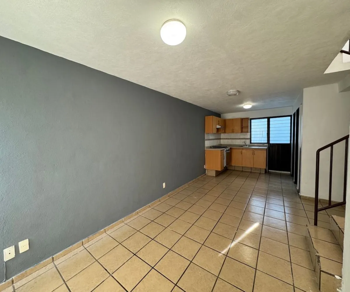 Casa En Venta,Parques del Centinela,Avenida Industria Textil 2030 5, Zapopan, Jalisco 45180, 3 Habitaciones,2 Baños,Avenida Industria Textil,1,pKEZ112