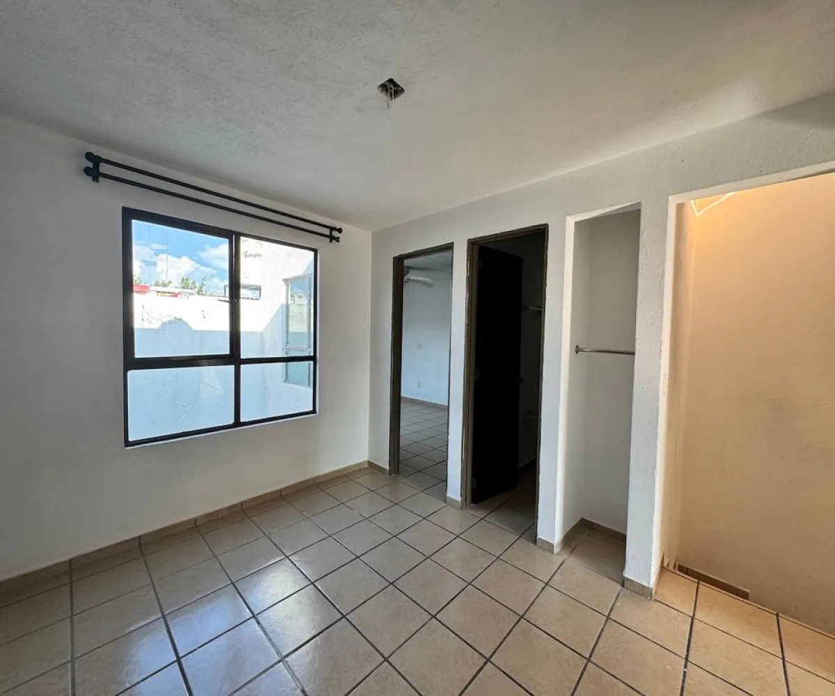 Casa En Venta,Parques del Centinela,Avenida Industria Textil 2030 5, Zapopan, Jalisco 45180, 3 Habitaciones,2 Baños,Avenida Industria Textil,1,pKEZ112