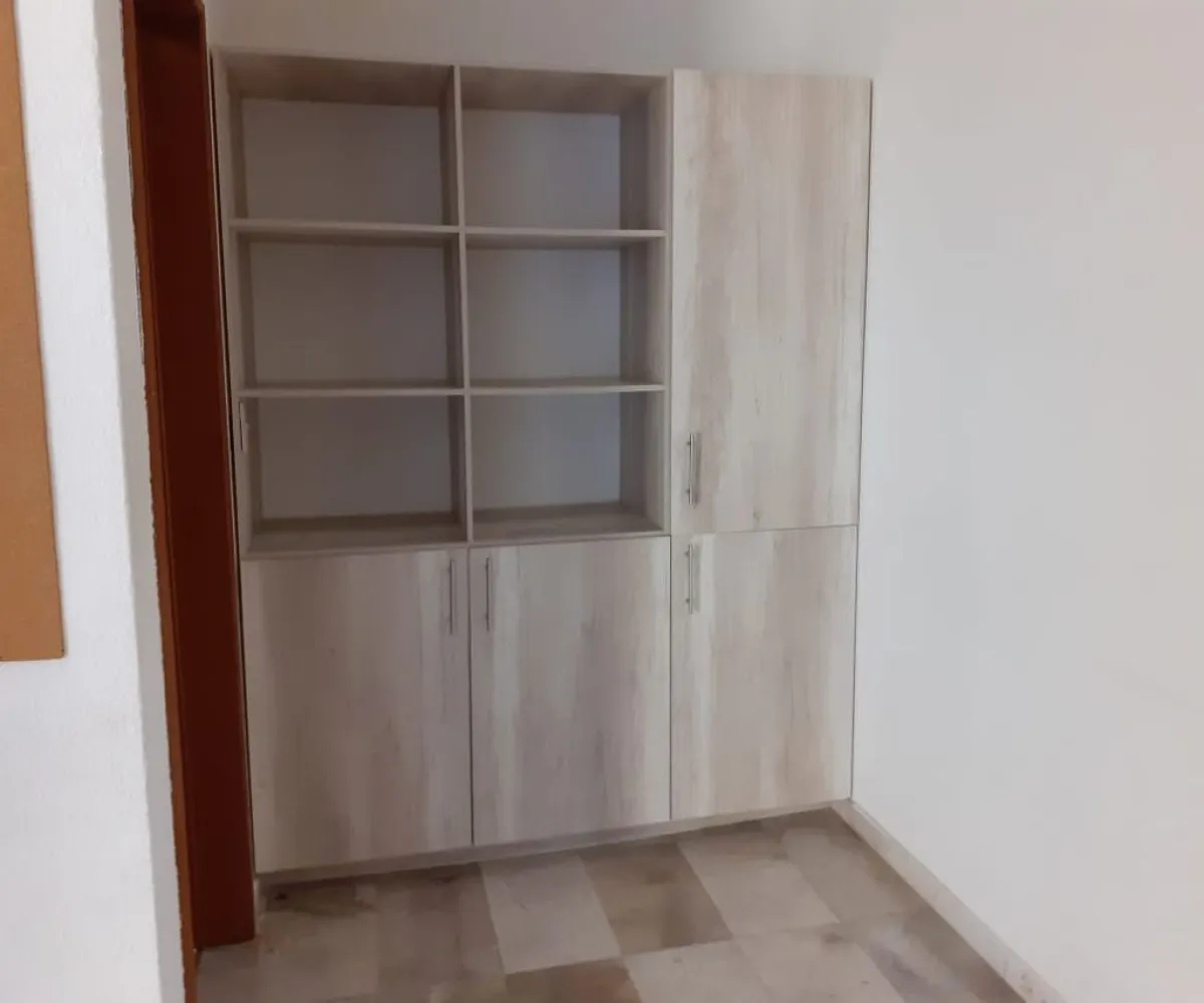 Oficina En Renta,Calesa,Calle Juan Caballero y Osio 277, Querétaro, Querétaro 76020,1 Baño,Calle Juan Caballero y Osio,1,pVexqDR