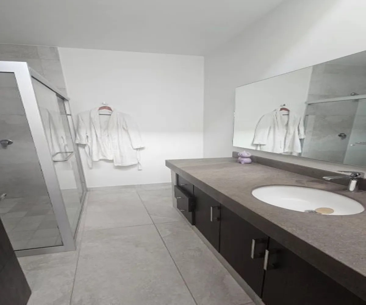 Casa En Renta,NUEVO MEXICO,Avenida Paseo de los Emperadores 1560 29, Zapopan, Jalisco 45134, 4 Habitaciones,3 Baños,Avenida Paseo de los Emperadores,2,pDJQ1X2