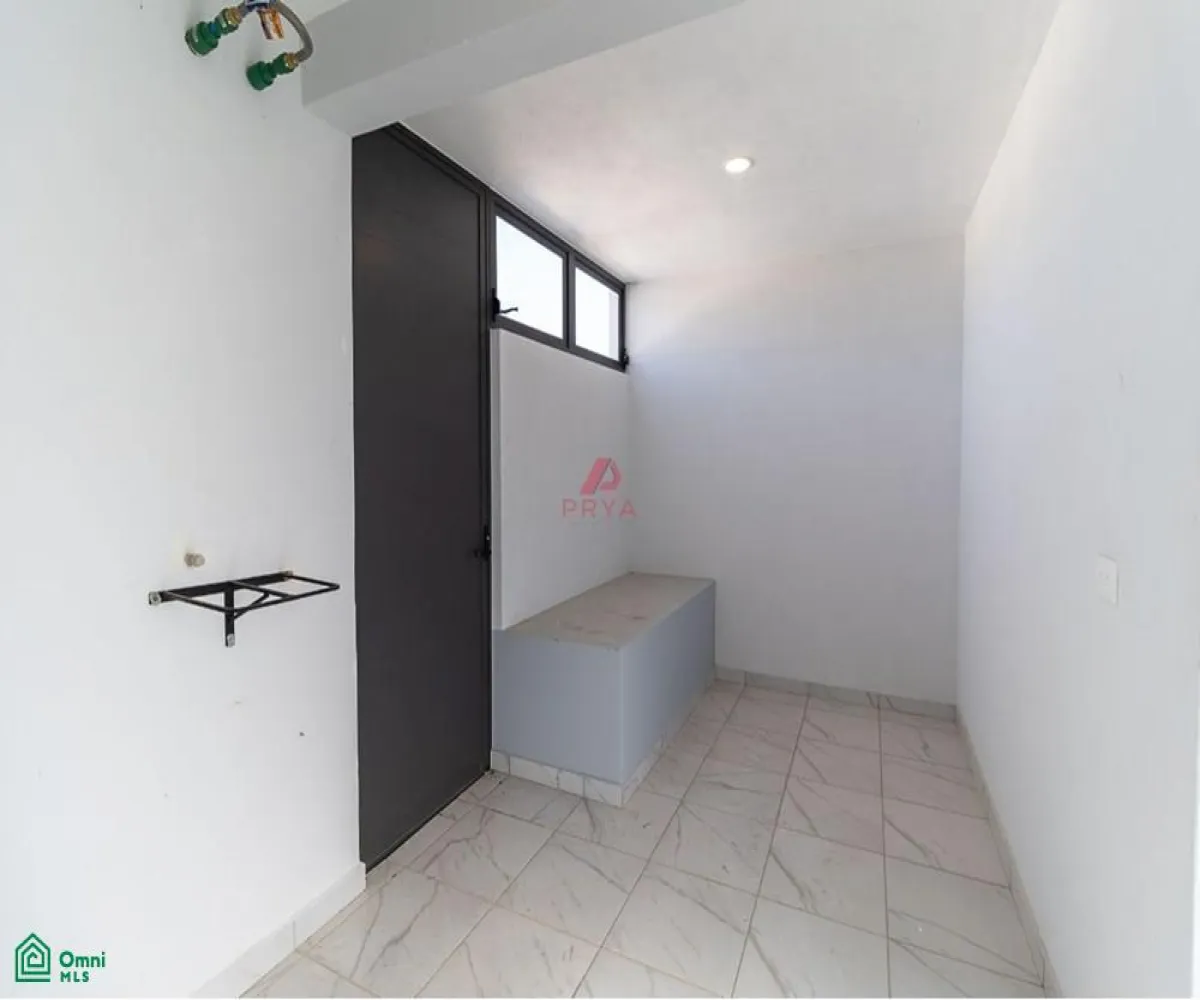 Casa En Venta,Fraccionamiento Bosques Vallarta,Paseo de la Estrella 3595, Zapopan, Jalisco 45222, 4 Habitaciones,4 Baños,Paseo de la Estrella,MX24665584